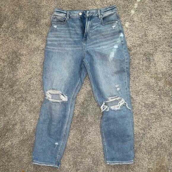 American Eagle Women's Size 8 Short Curvy Mom Jean Distressed holes - Picture 1 of 10